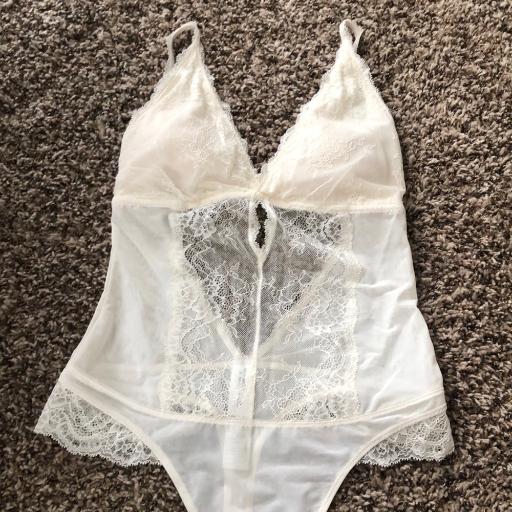 Lace bodysuit
